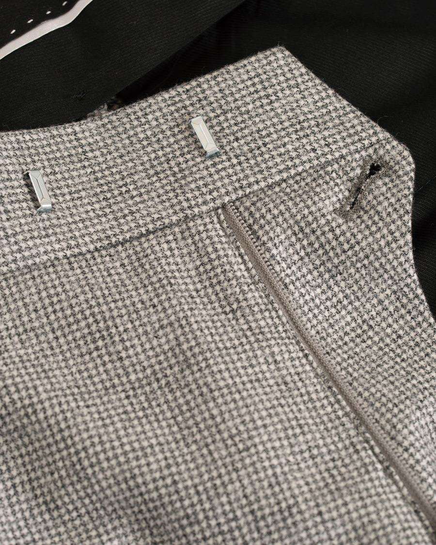 Herre | Bukser | Tiger of Sweden | Tilman Houndstooth Turn Up Brushed Wool Trousers Grey