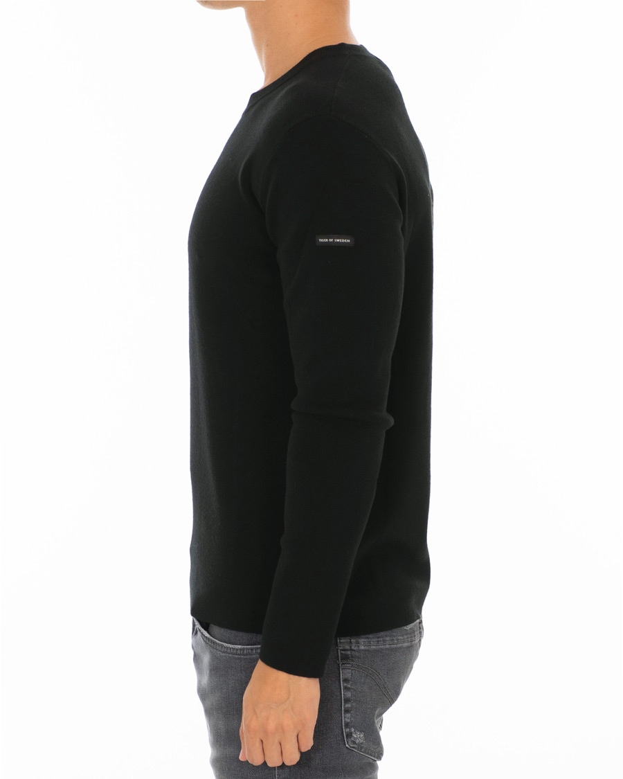 Herre | Trøjer | Tiger of Sweden | Harvik Wool Logo Crew Neck Black