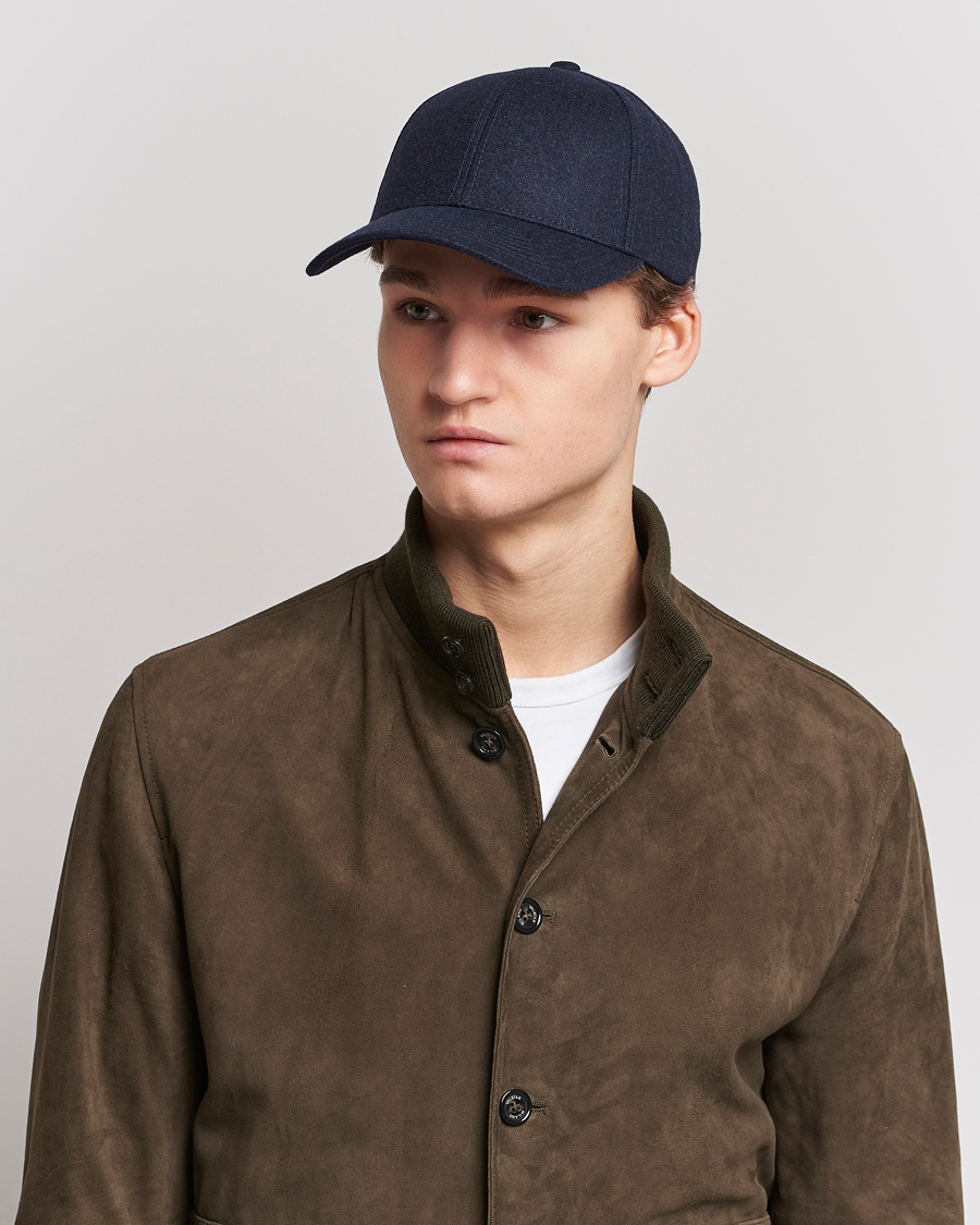 Herre | New Nordics | Varsity Headwear | Flannel Baseball Cap Dark Navy