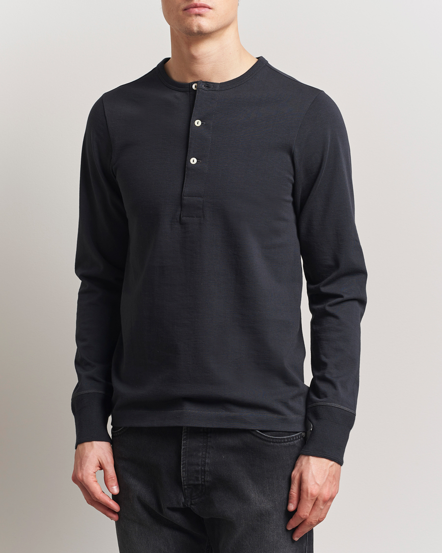 Herre | Trøjer | Merz b. Schwanen | Classic Organic Cotton Henley Sweater Charcoal
