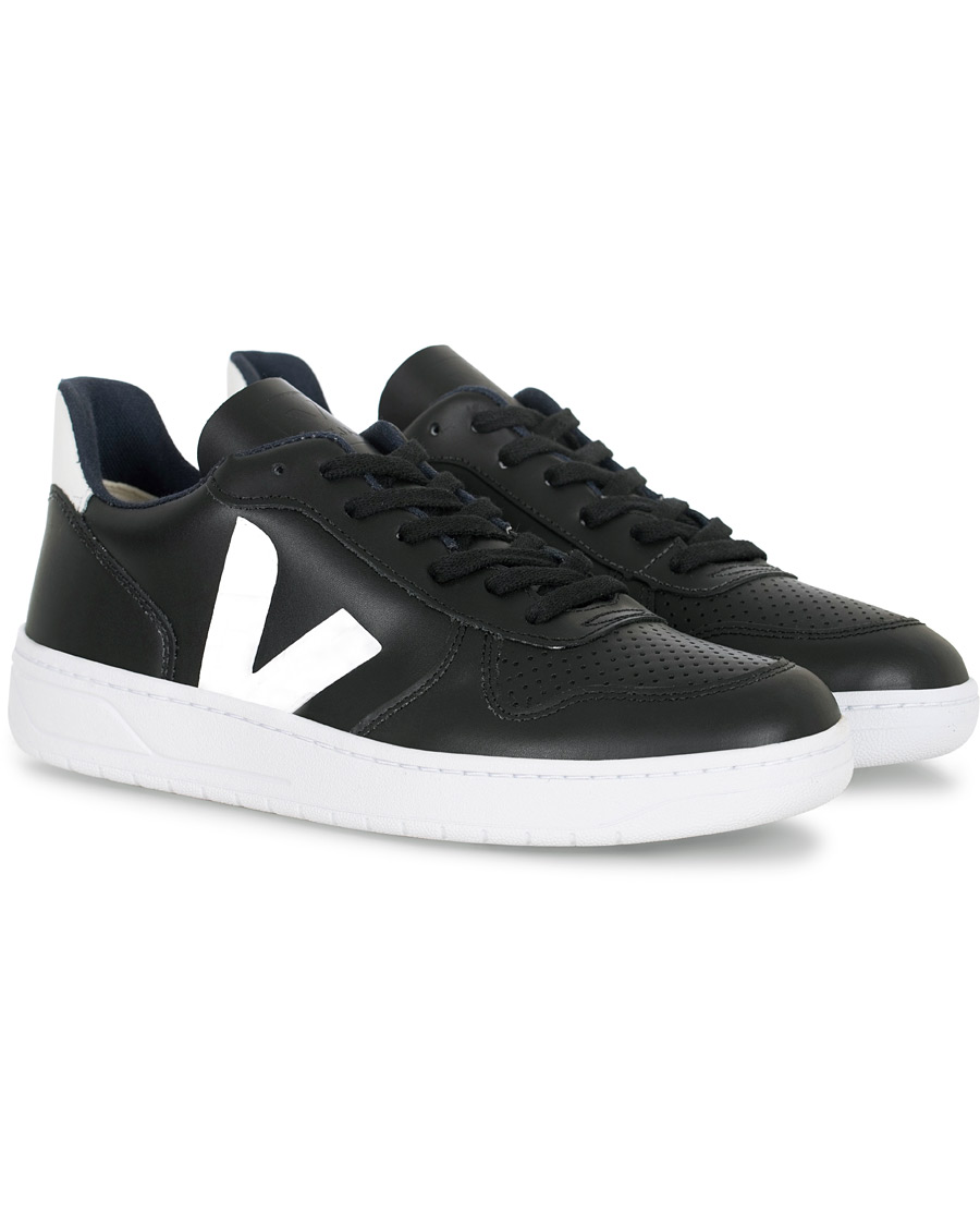 veja v10 leather black
