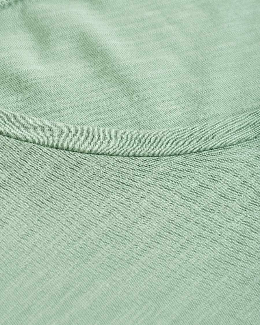 Herre | T-Shirts | Nudie Jeans | Roger Slub Crew Neck Tee Pale Green