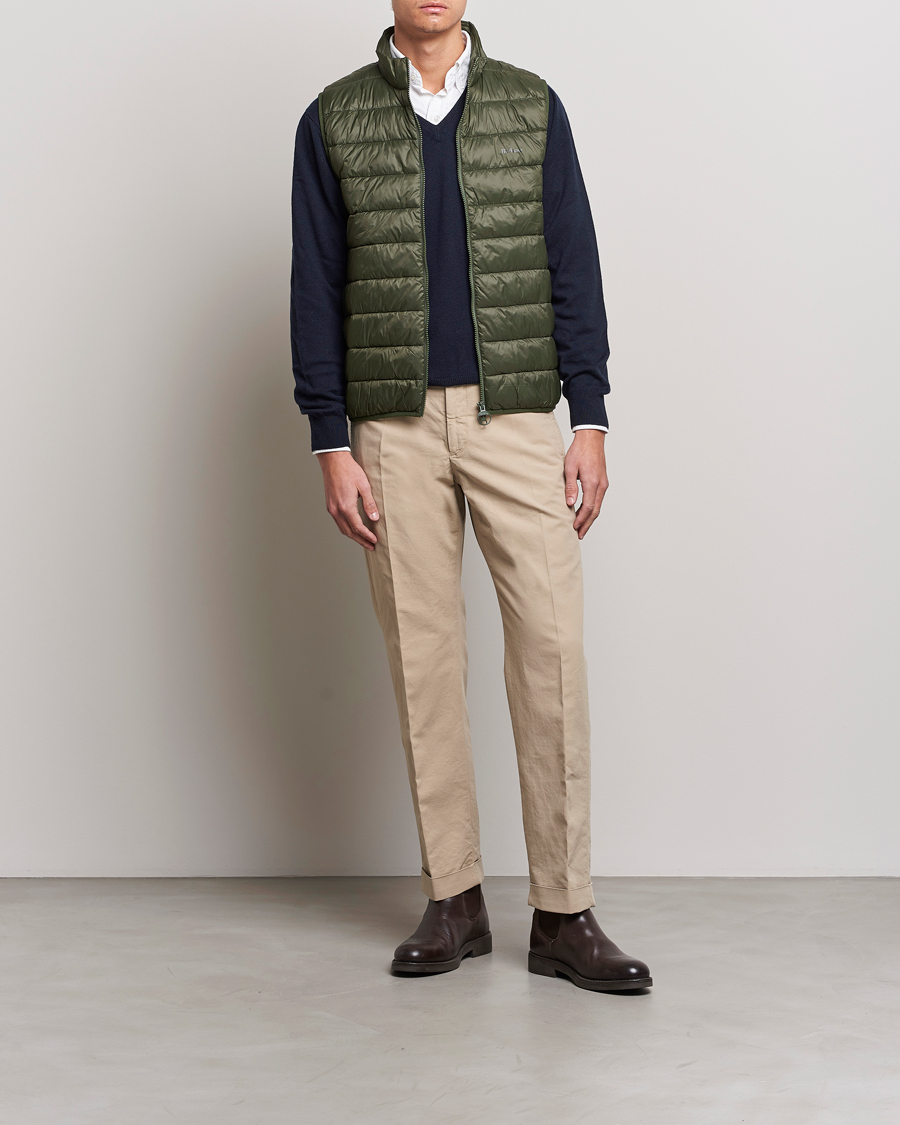 Herre | Veste | Barbour Lifestyle | Bretby Lightweight Down Gilet Olive