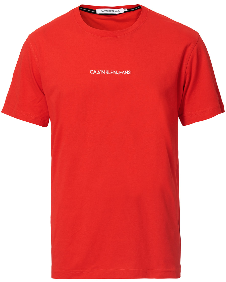 peddling Stolthed prosa Calvin Klein Jeans Instit Chest Logo Crew Neck Tee Fiery Red - CareOfCarl.d