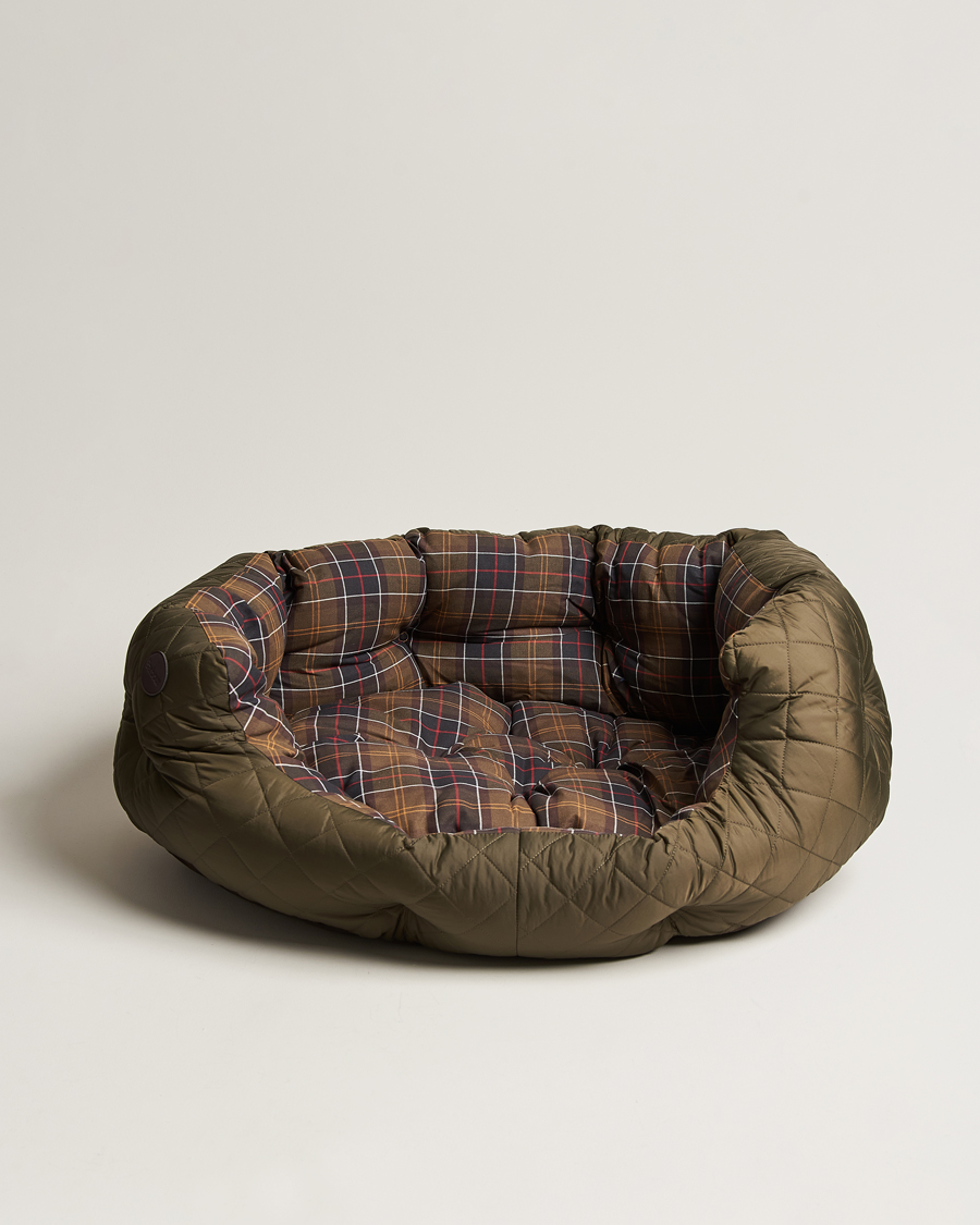 Herre | Quilted Dog Bed 35' Olive | Barbour Lifestyle | Quilted Dog Bed 35' Olive
