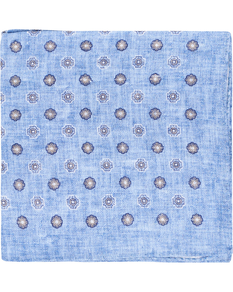 Herre | Amanda Christensen Linen Medallion Pocket Square Sky Blue | Amanda Christensen | Linen Medallion Pocket Square Sky Blue