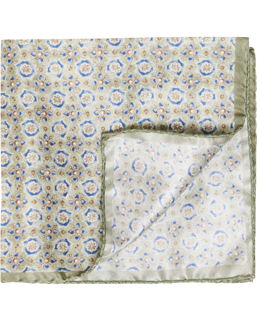 Herre | Amanda Christensen Silk Medallion Pocket Square Olive | Amanda Christensen | Silk Medallion Pocket Square Olive