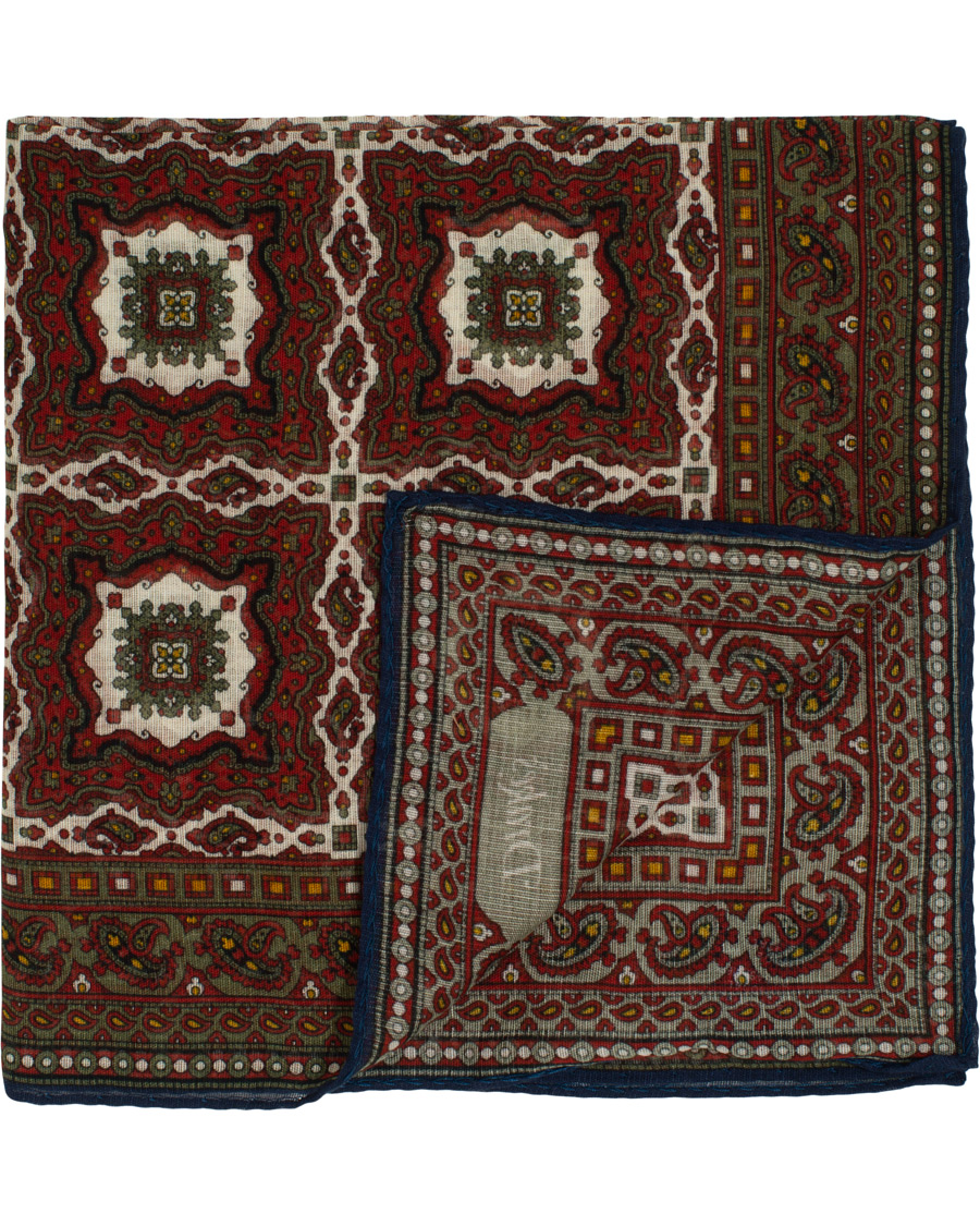 Herre | Drake's Cotton/Modal Medallions Pocket Square Red | Drake's | Cotton/Modal Medallions Pocket Square Red