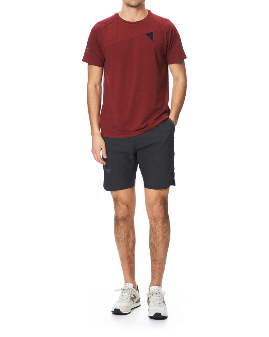 Herre | T-Shirts | Klättermusen | Fafne Active Baselayer Tee Burnt Russet