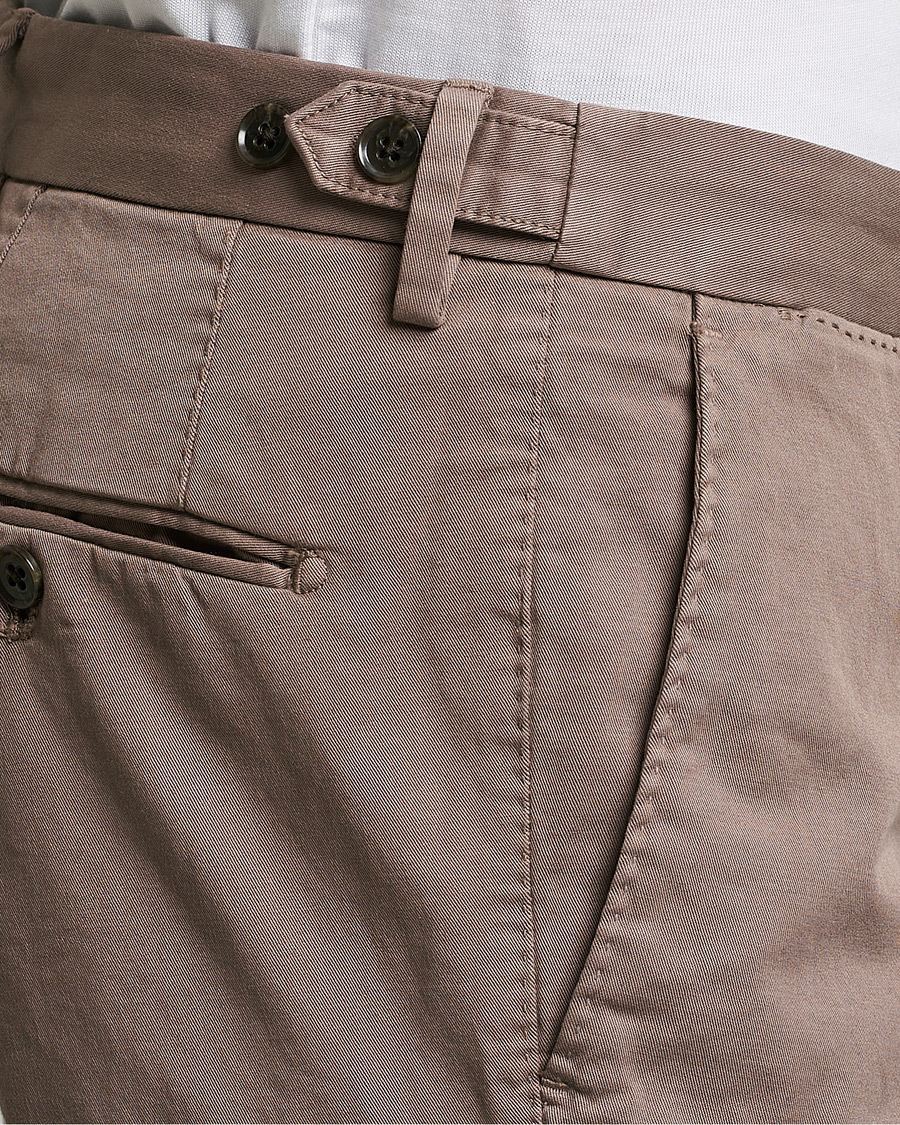 Herre | Bukser | Oscar Jacobson | Danwick Side Adjusters Chino Light Brown