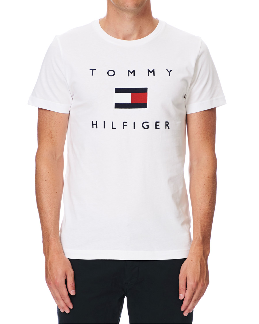 Herre | T-Shirts | Tommy Hilfiger | Flag Logo Crew Neck Tee White
