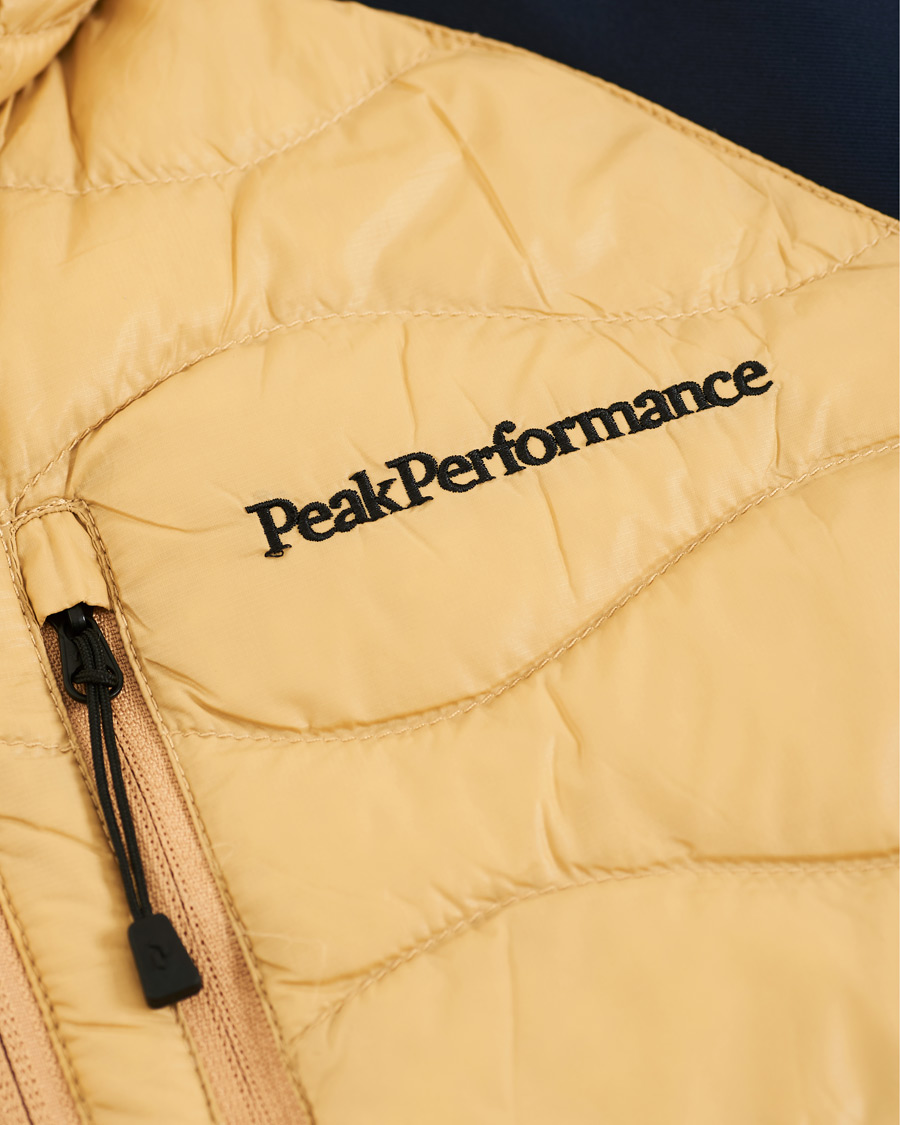 Helium Hooded Jacket Beige - CareOfCarl.dk