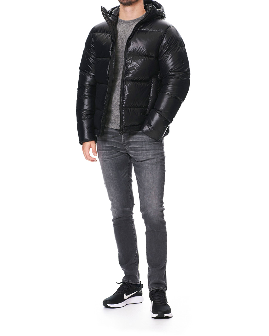Herre | Jakker | Peak Performance | Rivel Vernis Down High Gloss Hodded Jacket Black