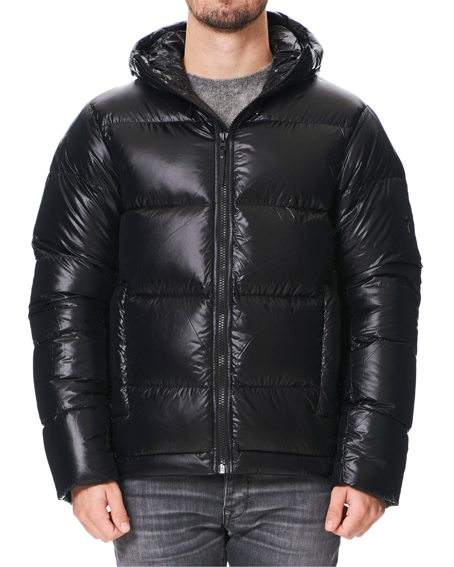 Herre | Jakker | Peak Performance | Rivel Vernis Down High Gloss Hodded Jacket Black