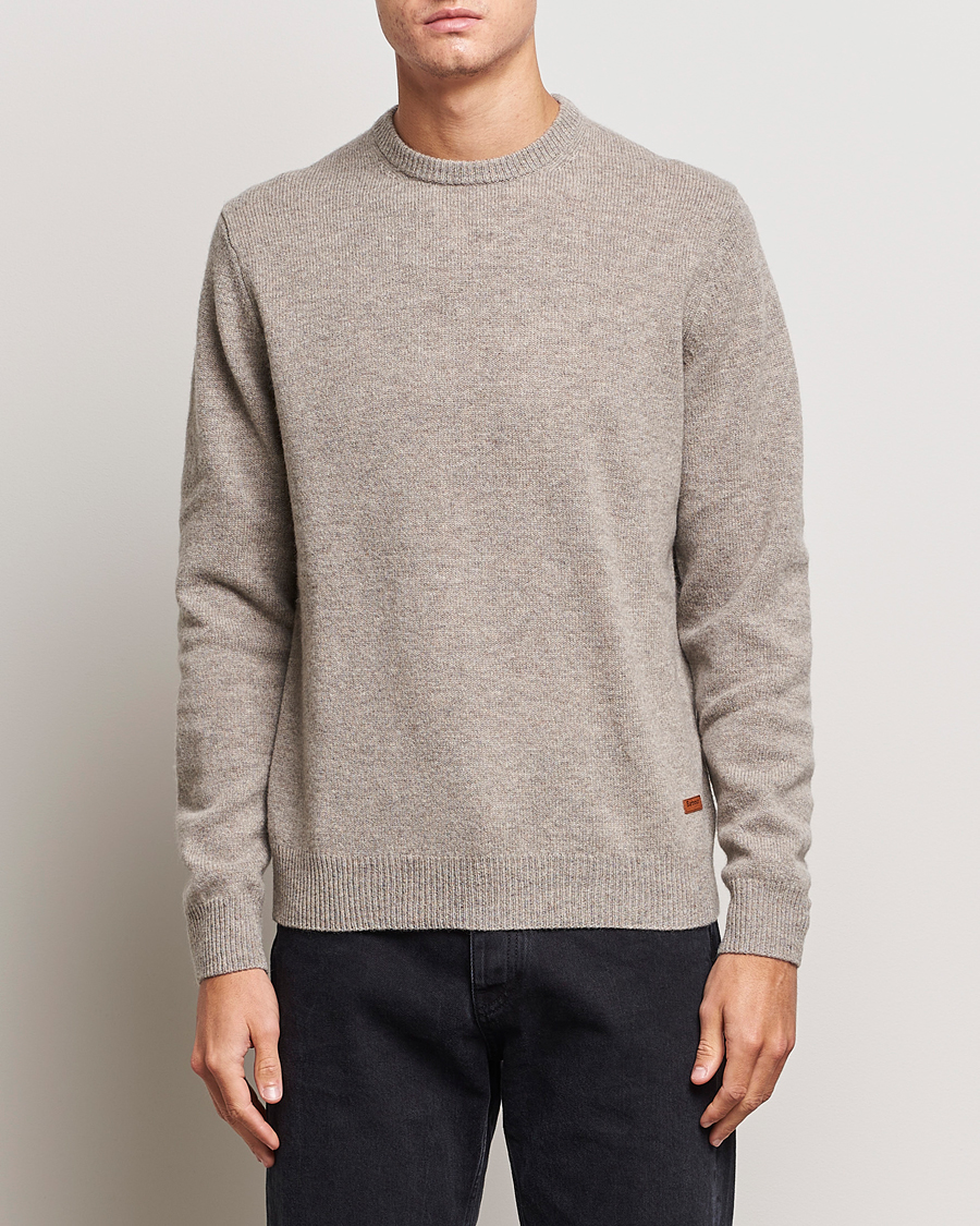 Herre | Trøjer | Barbour Lifestyle | Patch Crew Stone