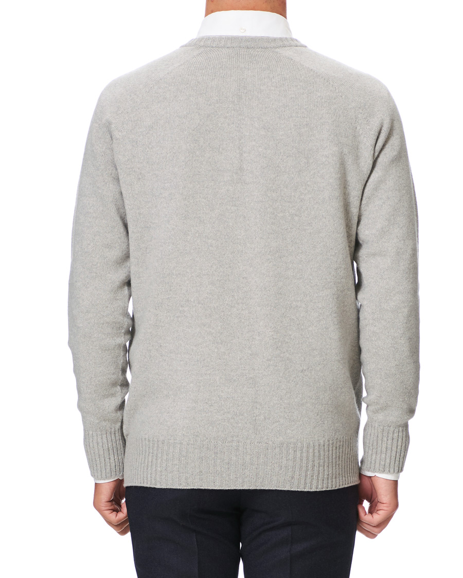 Herre | Trøjer | Johnstons of Elgin | Knitted Wool/Cashmere Raglan Crew Neck Silver Grey