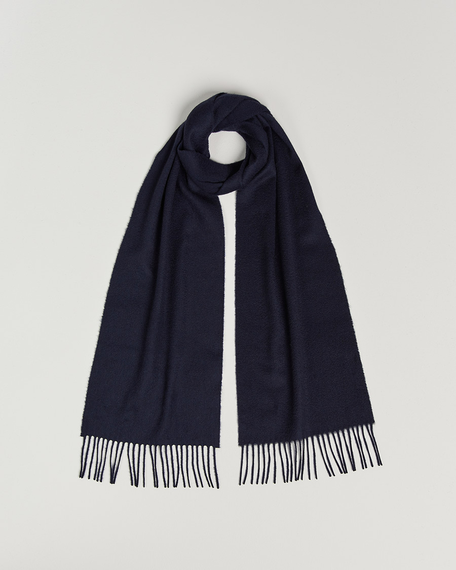 Herre | Johnstons of Elgin Cashmere Scarf Dark Navy | Johnstons of Elgin | Cashmere Scarf Dark Navy