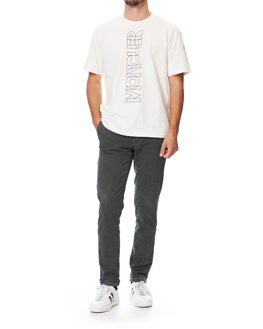 Herre | T-Shirts | Moncler Grenoble | Vertical Logo Tee White