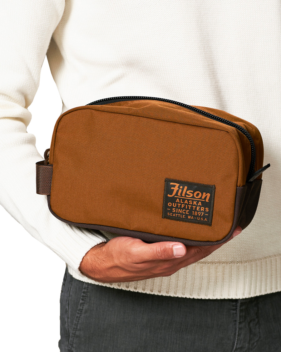 Herre | Filson Nylon Travel Pack Whiskey | Filson | Nylon Travel Pack Whiskey