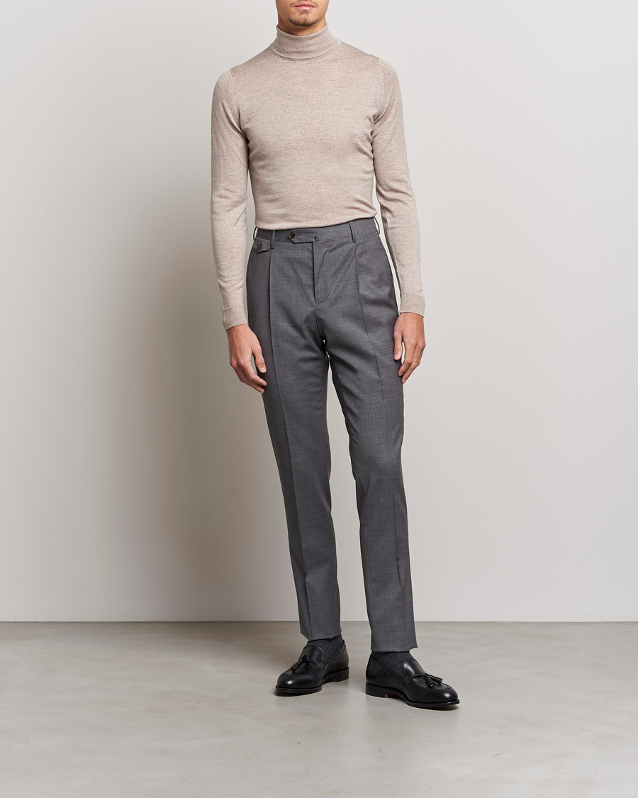 Herre | Trøjer | John Smedley | Cherwell Extra Fine Merino Rollneck Soft Fawn