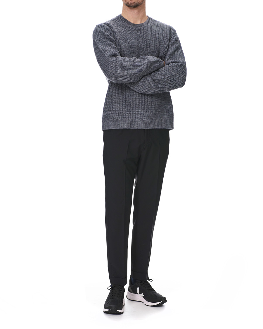 Herre | Trøjer | Tiger of Sweden | Puffin Wool Merino Crew Neck Grey