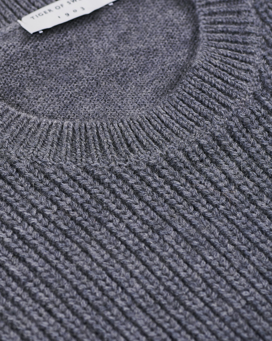 Herre | Trøjer | Tiger of Sweden | Puffin Wool Merino Crew Neck Grey