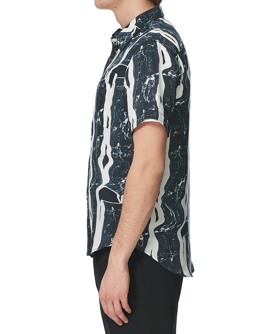 Herre | Skjorter | Tiger of Sweden | Didon Marble Print Short Sleeve Shirt Artwork