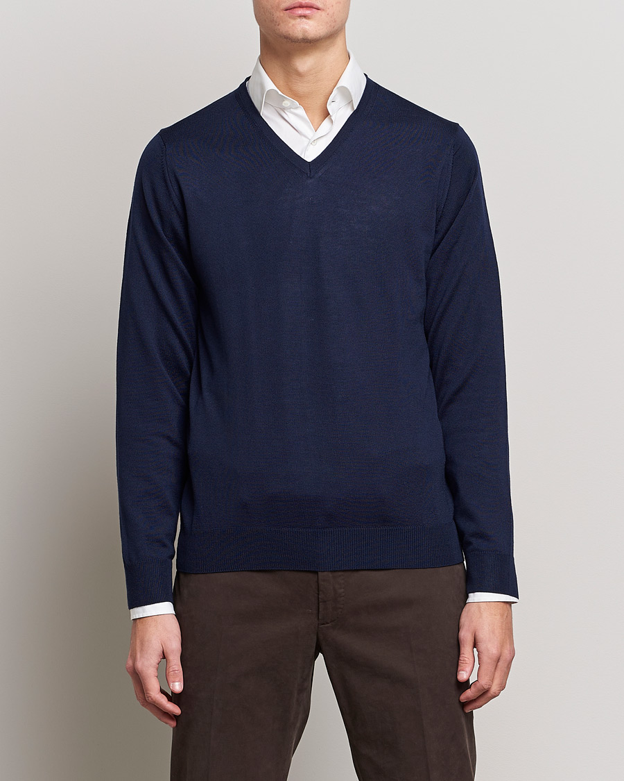 Herre | Pullovers med v-hals | Stenströms | Merino V-Neck Navy