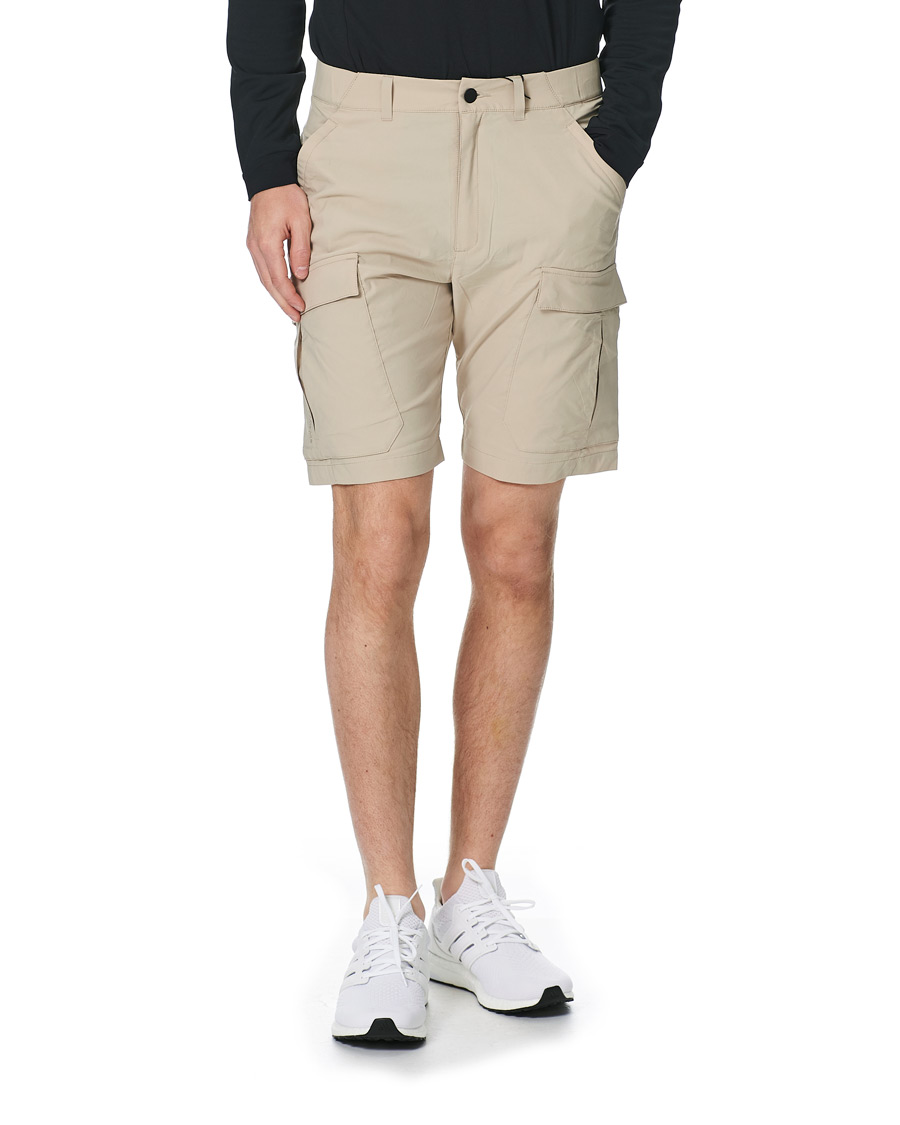Peak Performance Moment Cargo Shorts Celsian Beige CareOfCarl