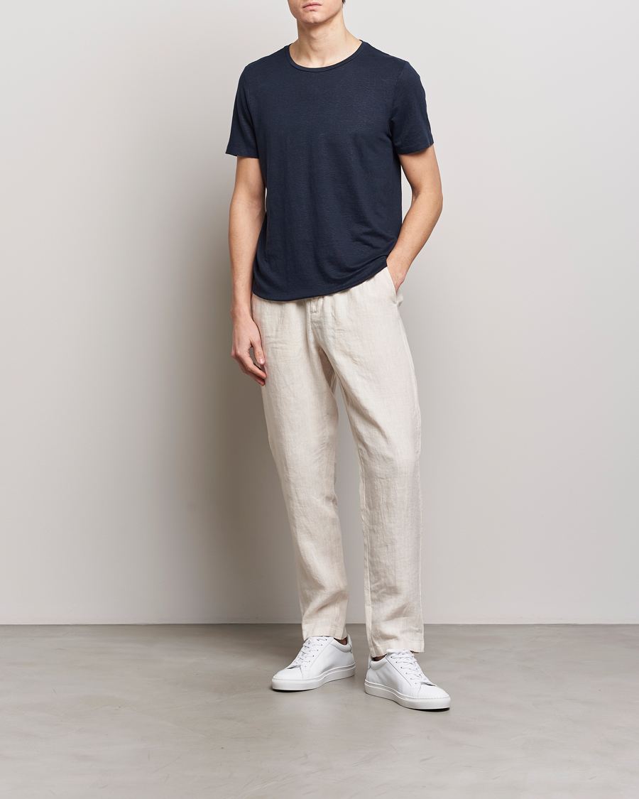Herre | T-Shirts | Oscar Jacobson | Kyran Linen T-Shirt Navy