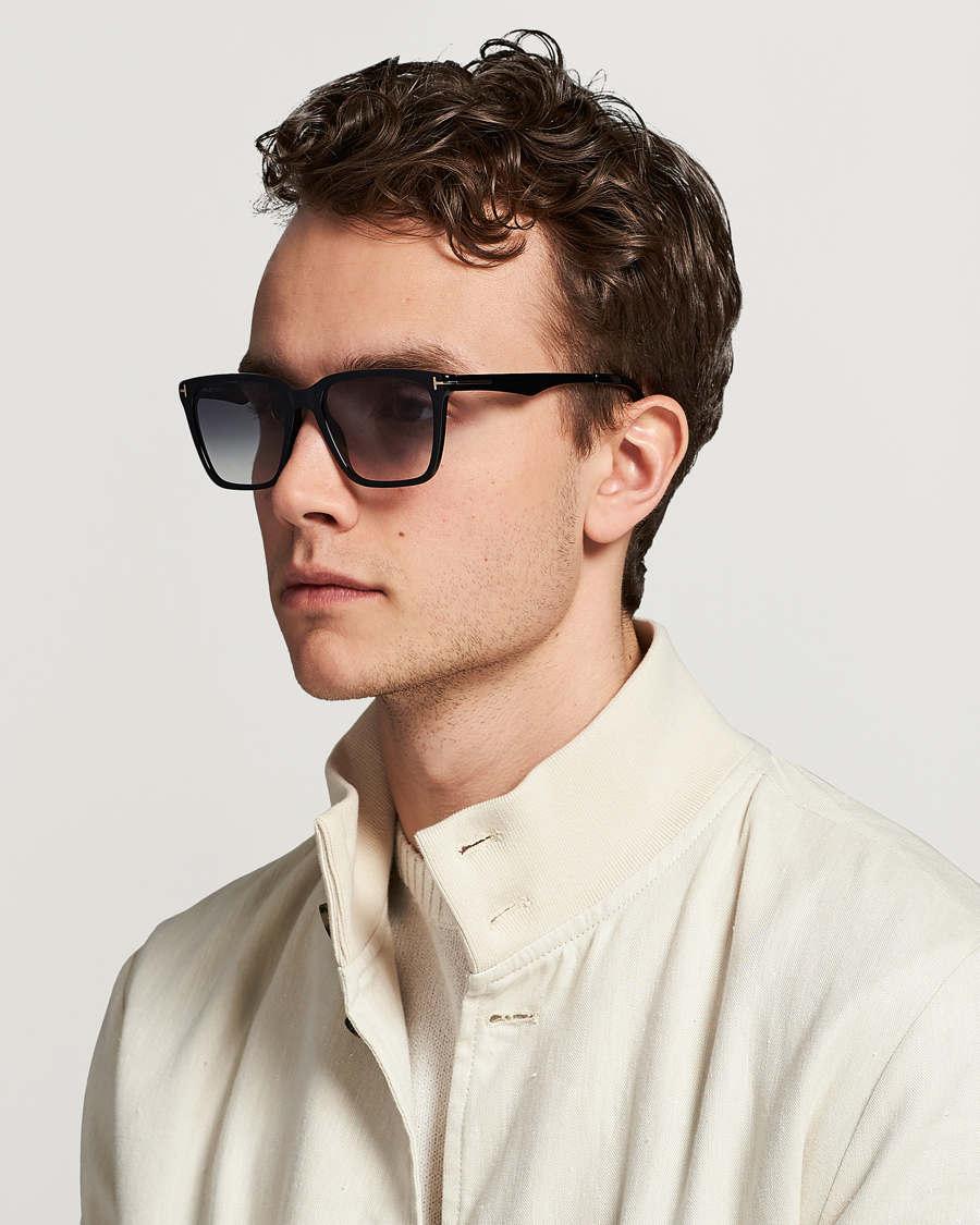 Herre | Alla produkter | Tom Ford | Garrett Sunglasses Shiny Black/Gradient Smoke