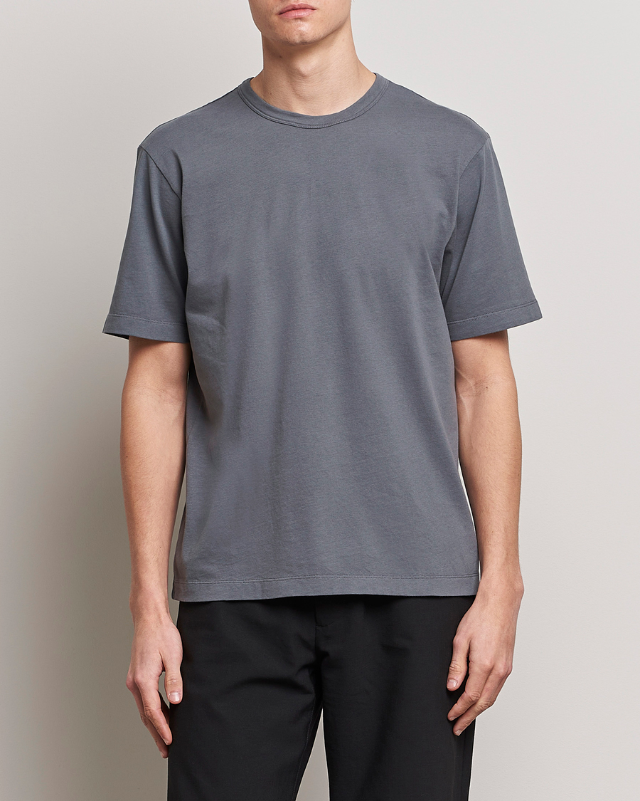 Herre | Contemporary Creators | Sunflower | Day Tee Grey