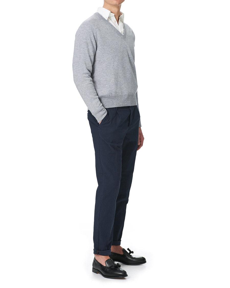 Herre | Trøjer | Stenströms | Washed Merino Deep V-Neck Grey