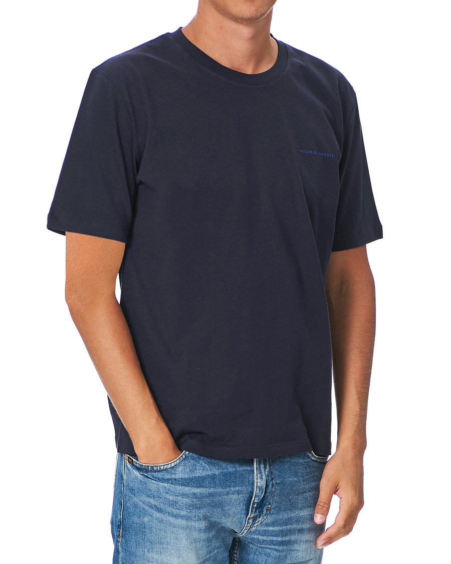 Herre | T-Shirts | Tiger of Sweden | Pro Cotton Logo Tee Light Ink