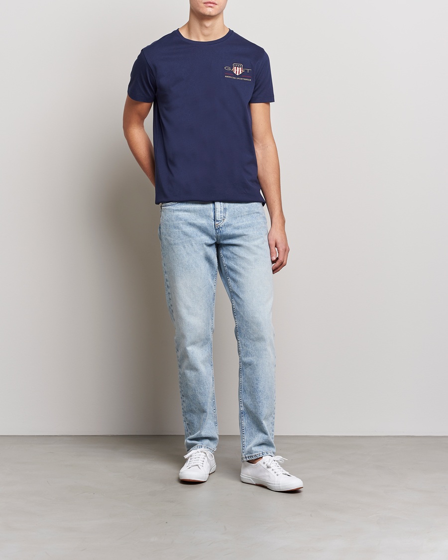 Herre | T-Shirts | GANT | Archive Shield Logo Crew Neck Tee Evening Blue