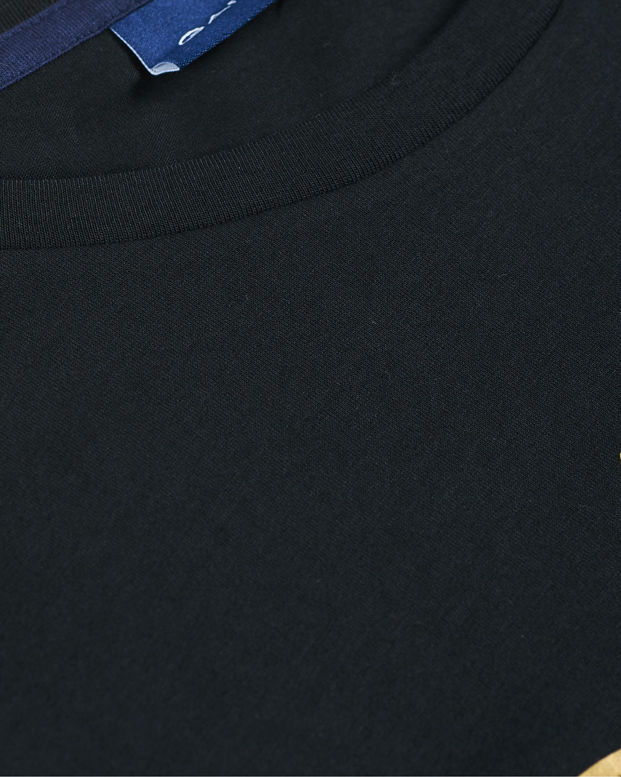 Herre | T-Shirts | GANT | Medium Archive Shield Long Sleeve Tee Black