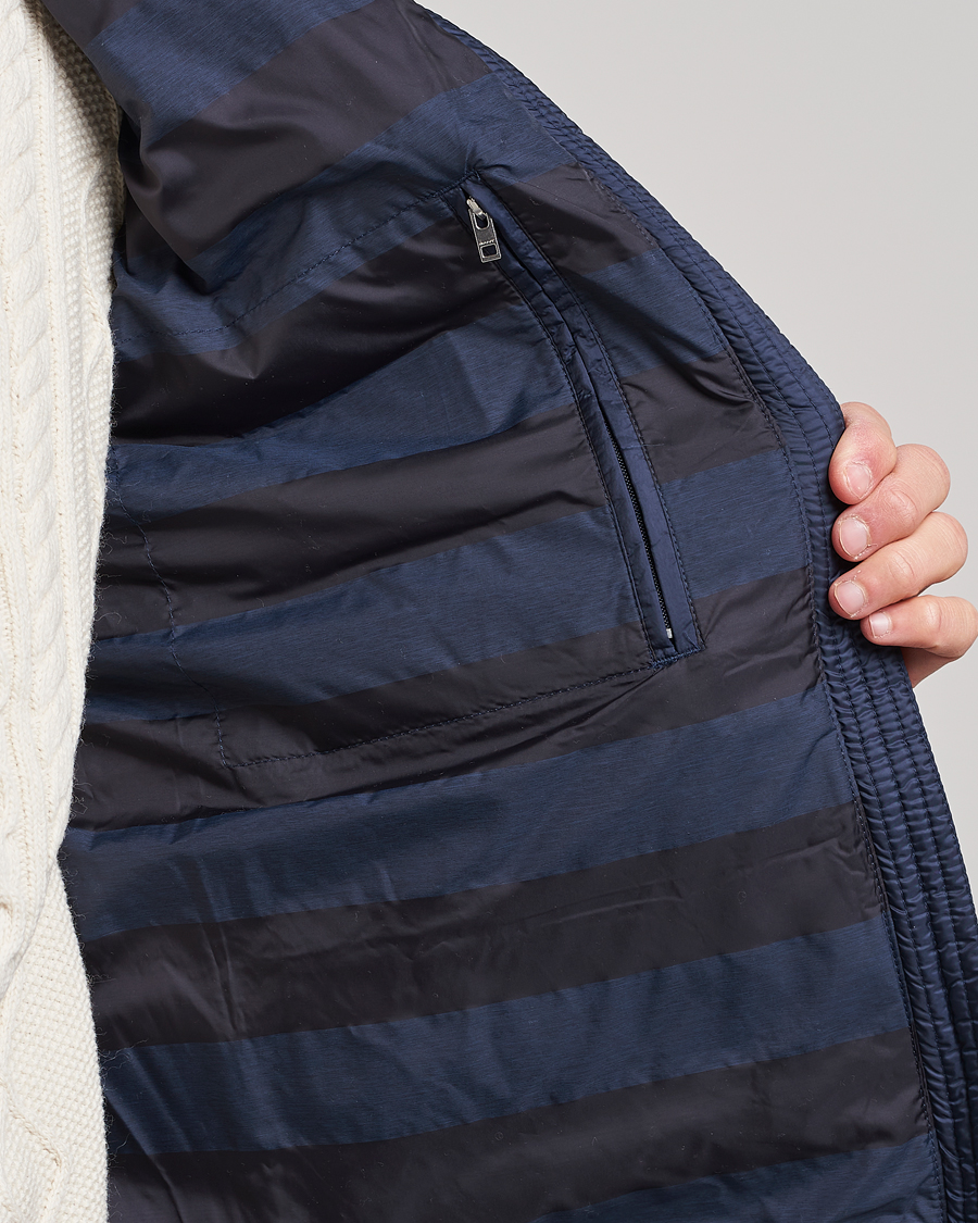 Herre | Veste | GANT | The Light Down Gilet Evening Blue
