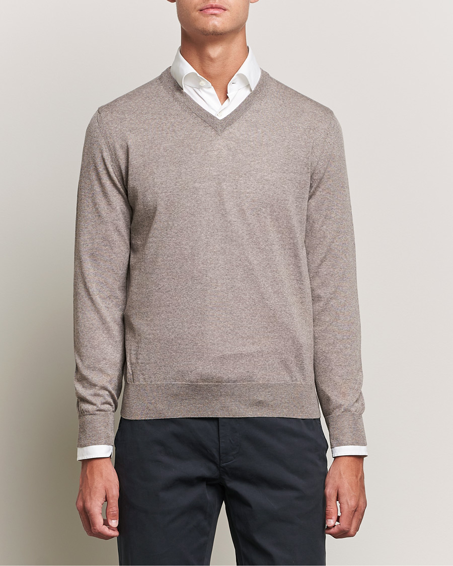 Herre | Business & Beyond | Canali | Merino Wool V-Neck Taupe
