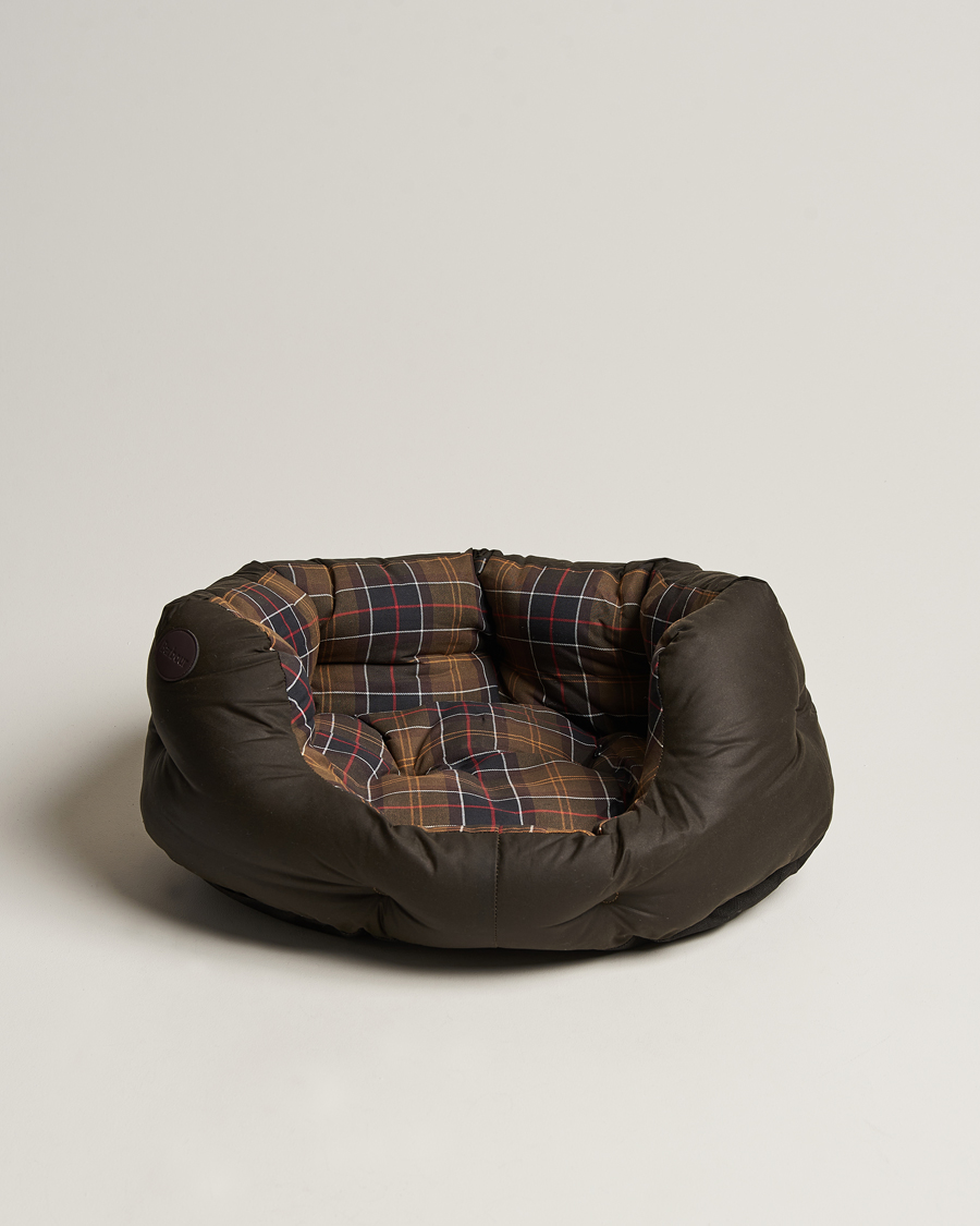 Herre | Barbour Lifestyle Wax Cotton Dog Bed 24' Olive | Barbour Lifestyle | Wax Cotton Dog Bed 24' Olive