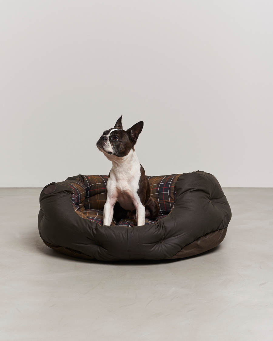 Herre | Afdelinger | Barbour Lifestyle | Wax Cotton Dog Bed 30' Olive