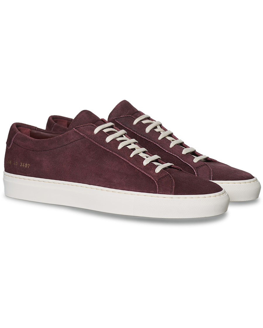 Herre | Common Projects Original Achilles Sneaker Bordeaux Waxed Suede | Common Projects | Original Achilles Sneaker Bordeaux Waxed Suede