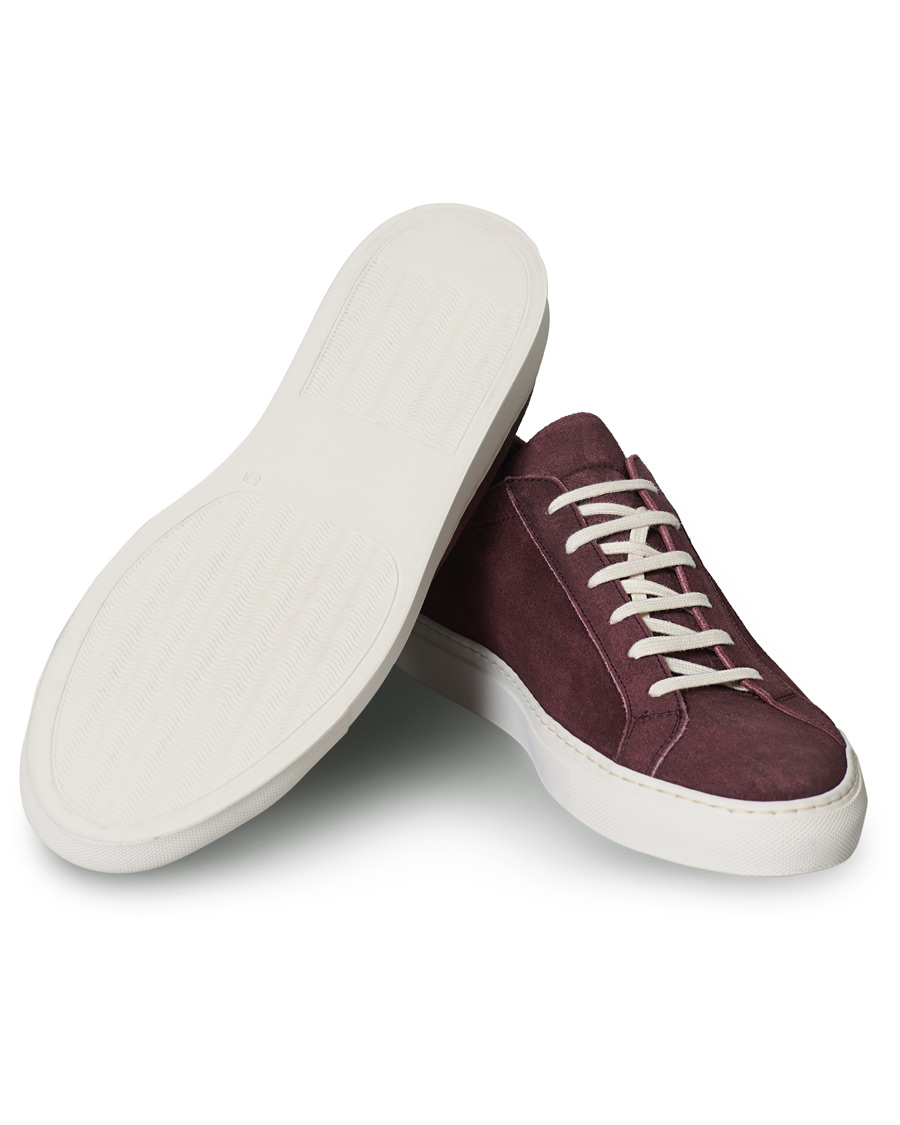Herre | Common Projects Original Achilles Sneaker Bordeaux Waxed Suede | Common Projects | Original Achilles Sneaker Bordeaux Waxed Suede