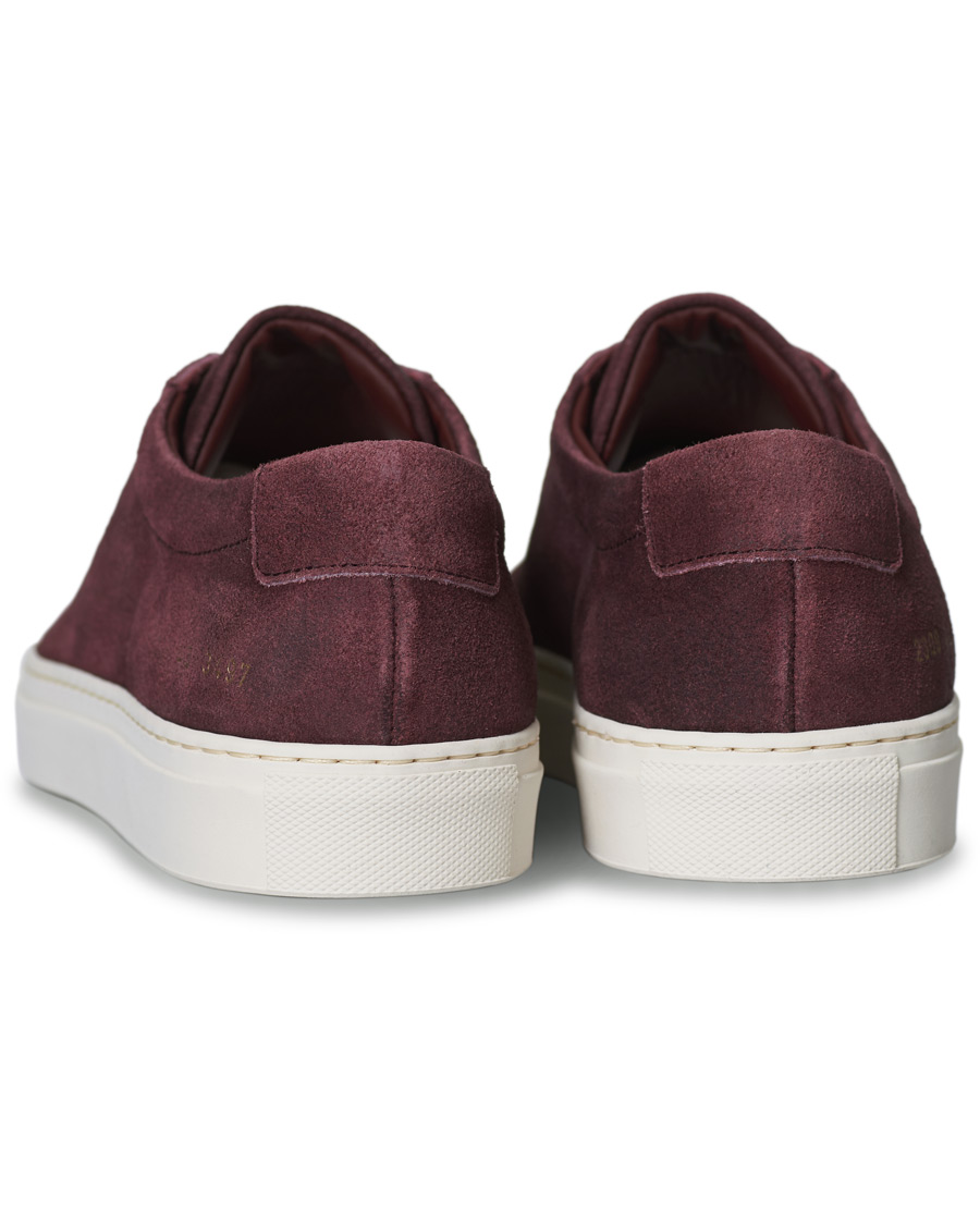 Herre | Common Projects Original Achilles Sneaker Bordeaux Waxed Suede | Common Projects | Original Achilles Sneaker Bordeaux Waxed Suede