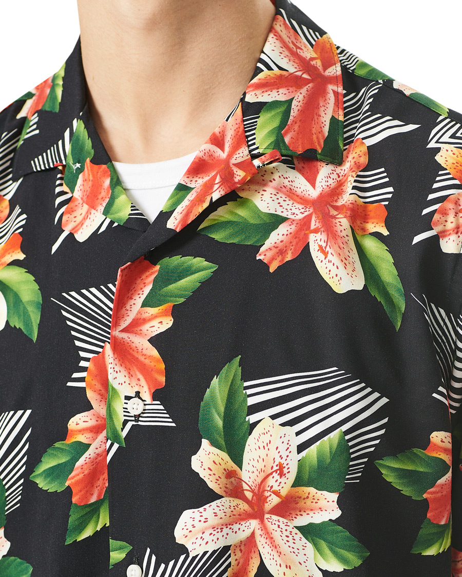 Herre | Skjorter | Gitman Vintage | Rayon Hibiscus Camp Collar Shirt Black/Red