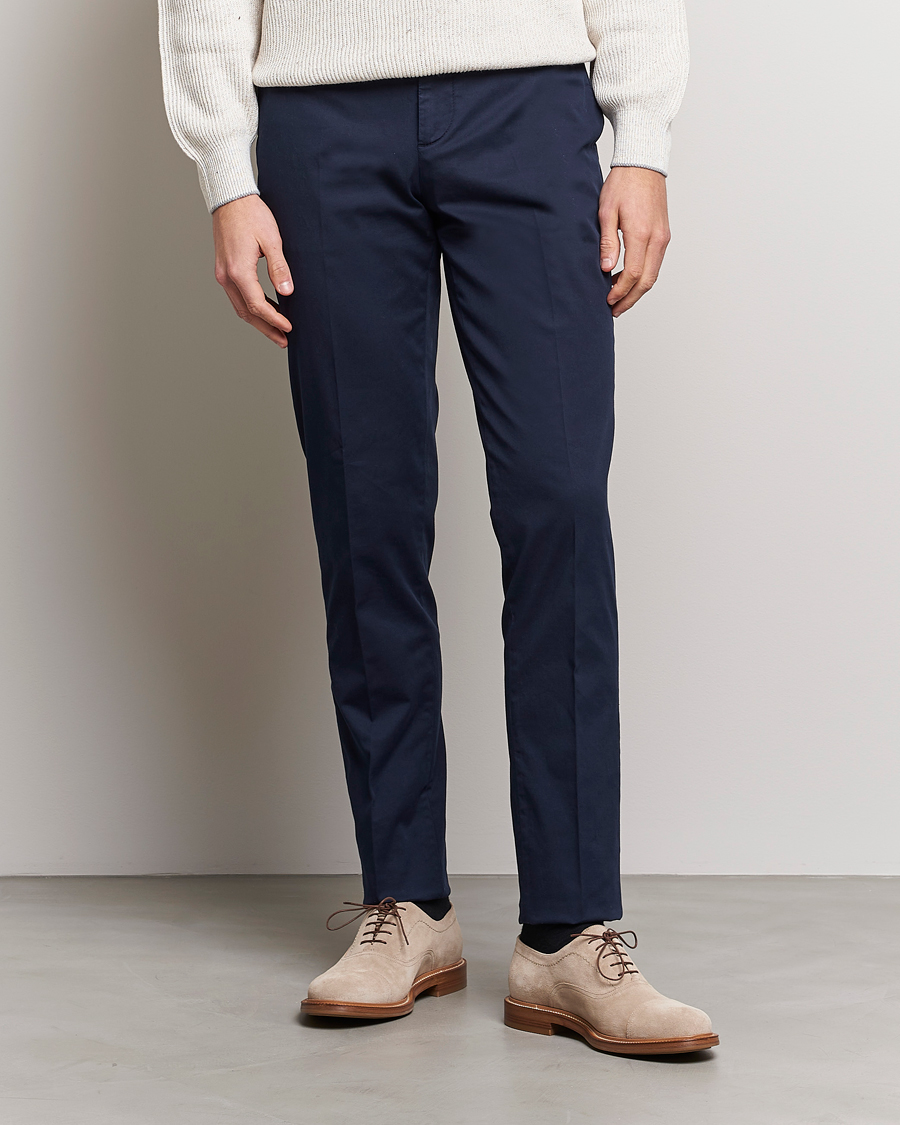 Herre | Quiet Luxury | Brunello Cucinelli | Slim Fit Chinos Navy