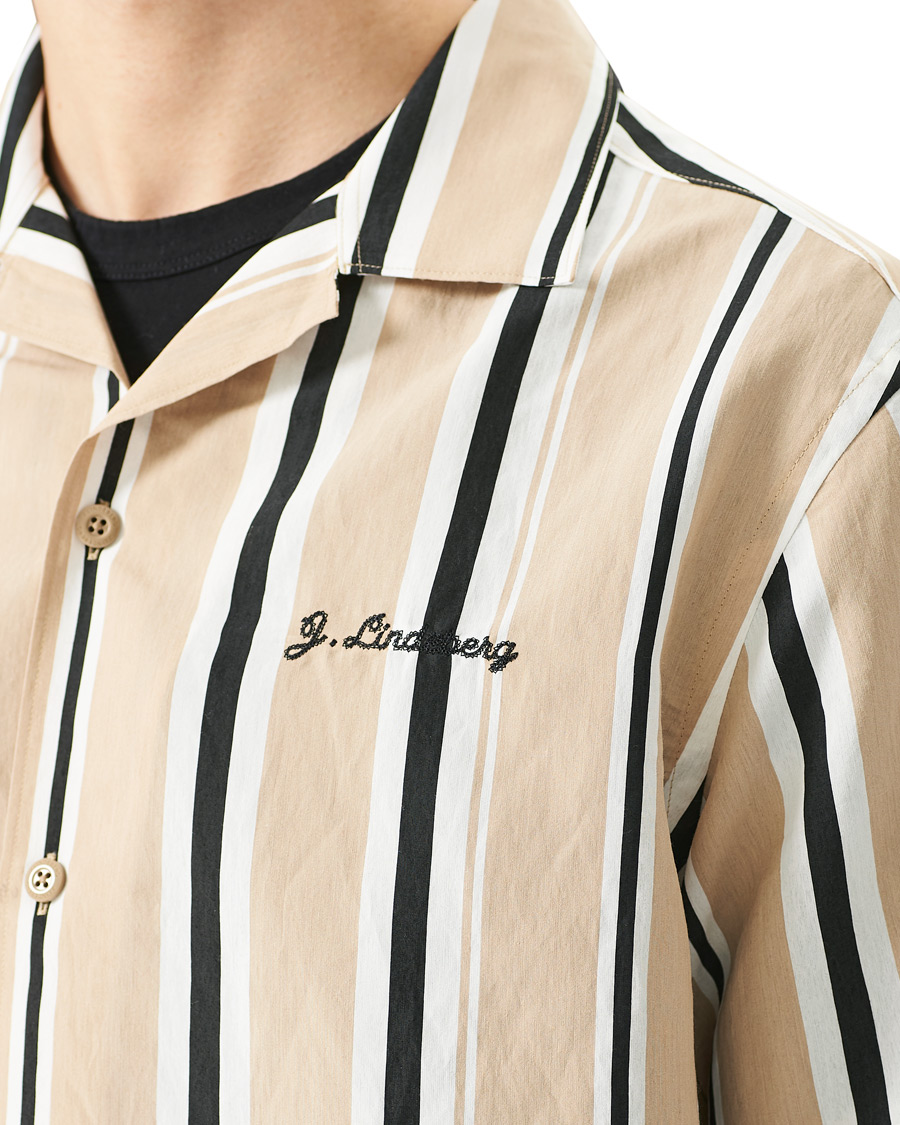 Herre | Skjorter | J.Lindeberg | Elio Striped Resort Shirtt Batique Khaki