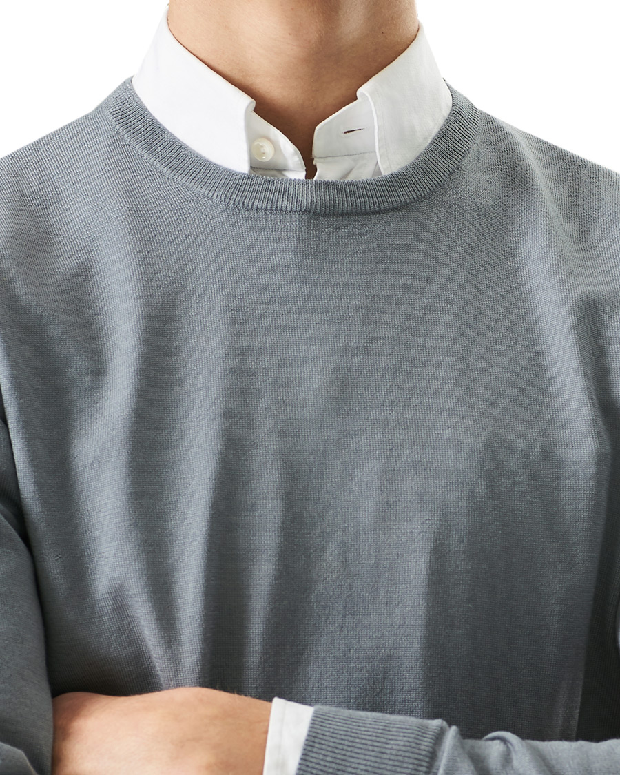 Herre | Trøjer | Tiger of Sweden | Nichols Extra Fine Merino Crew Neck Steel Grey