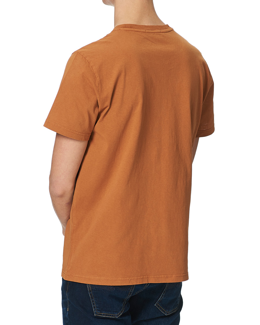 Herre | T-Shirts | Nudie Jeans | Roy Drink Crew Neck Tee Burnt Orange
