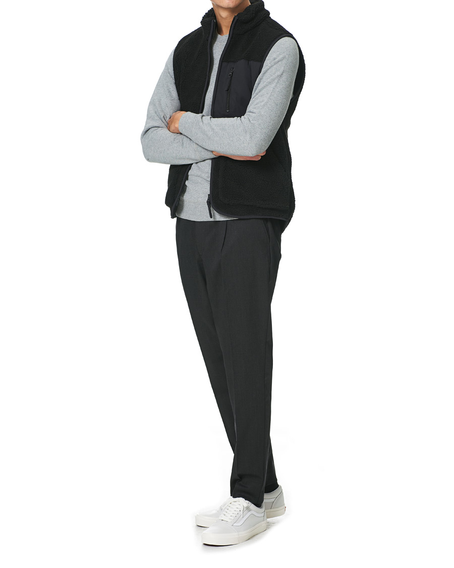 Herre | A Day's March | A Day's March | Arvån Recycled Fleece Vest Black