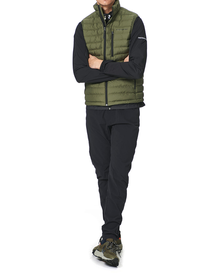 Herre | Jakker | Peak Performance | Rivel Liner Detachable Vest Pine Neddle